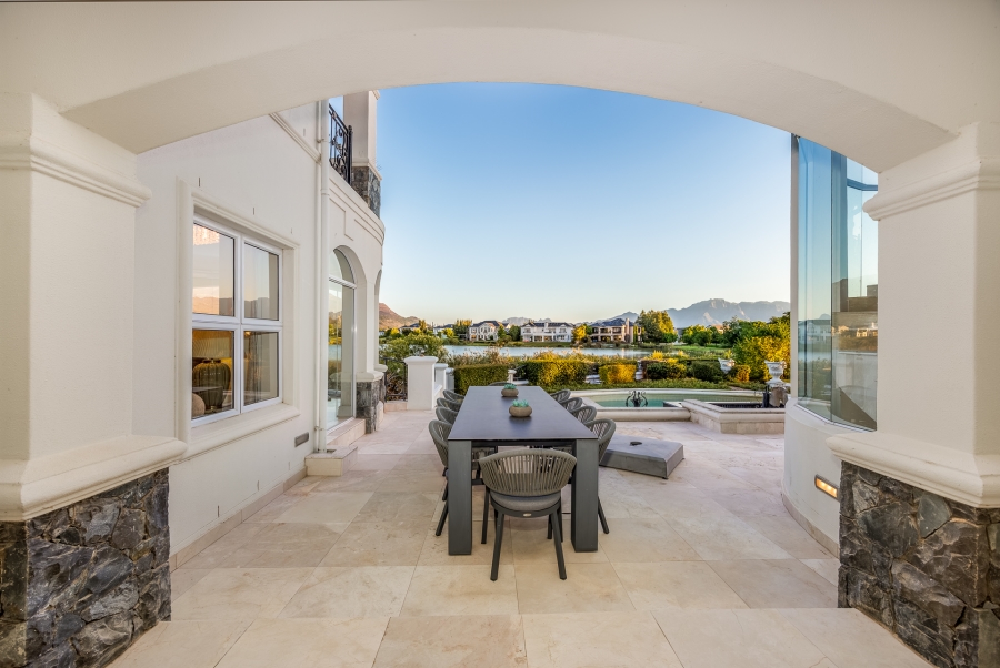 5 Bedroom Property for Sale in Val De Vie Estate Western Cape